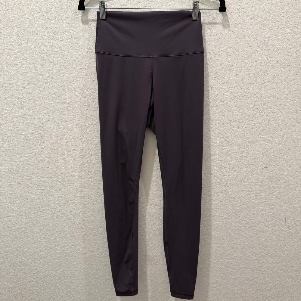 Everlane ReNew High-Waisted Leggings Dark Plum Purple Recycled Nylon Small